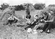 Farm holiday picnic, 1945