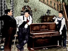 Laurel and Hardy (The Music Box) 1932