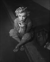 Marilyn Monroe - At home in Palm Springs