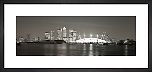 Canary Wharf and Millenium Dome by Assaf Frank