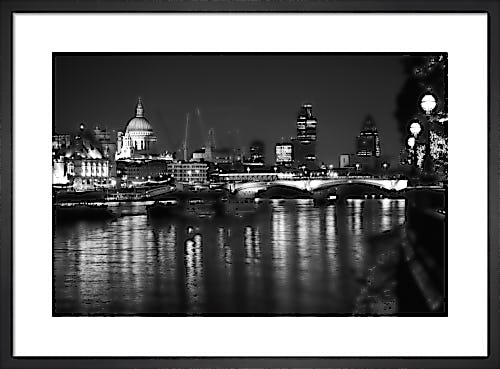 St Pauls and Thames by Panorama London