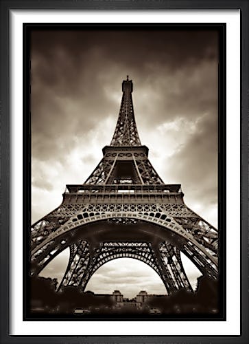Eiffel Tower by Marcin Stawiarz